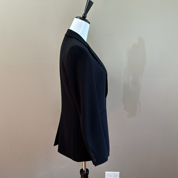 Theory Casual Crepe‎ Black One-Button Long Sleeve Front Pockets Blazer Size 4 - Picture 7 of 13